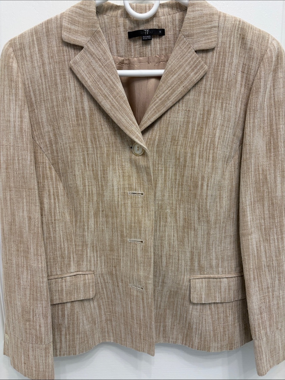 Linen & Cotton Neutral Beige Striped Notch-Collar Blazer.   
Vintage Teenflo